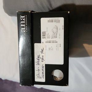 White Summer Wedge Size 9